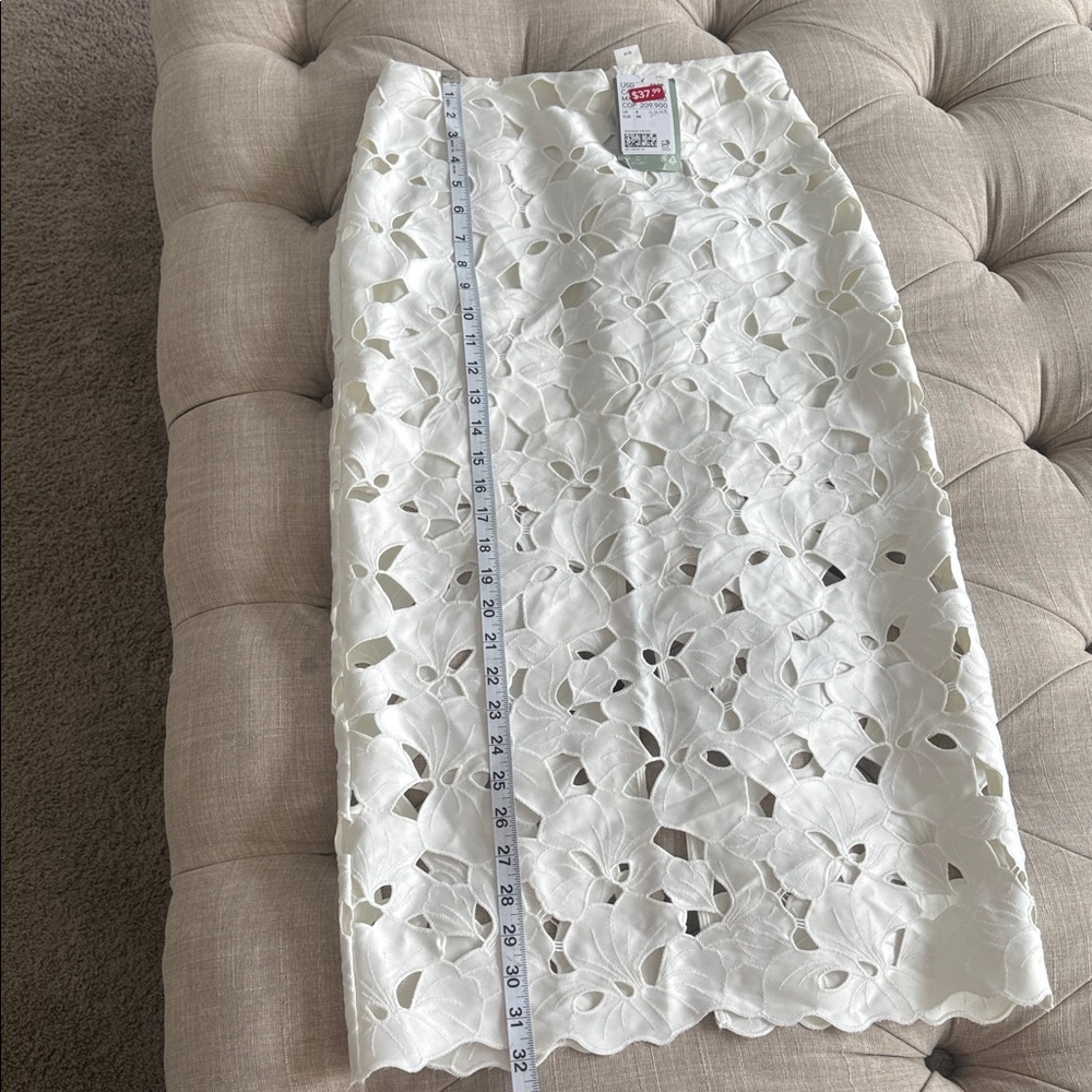 H&M Elegant White Lace Skirt - Picture 15 of 16